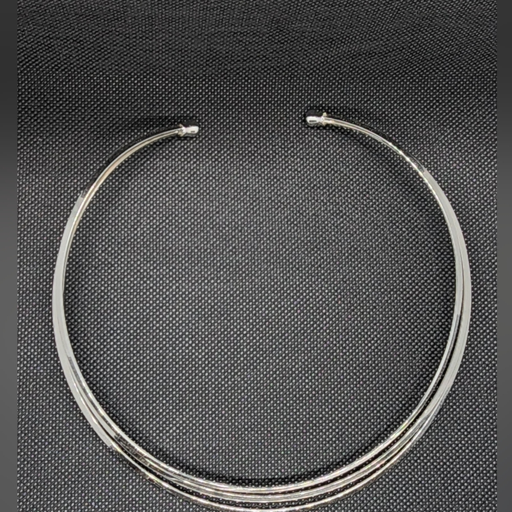 Silver necklace - Picture 2 of 2